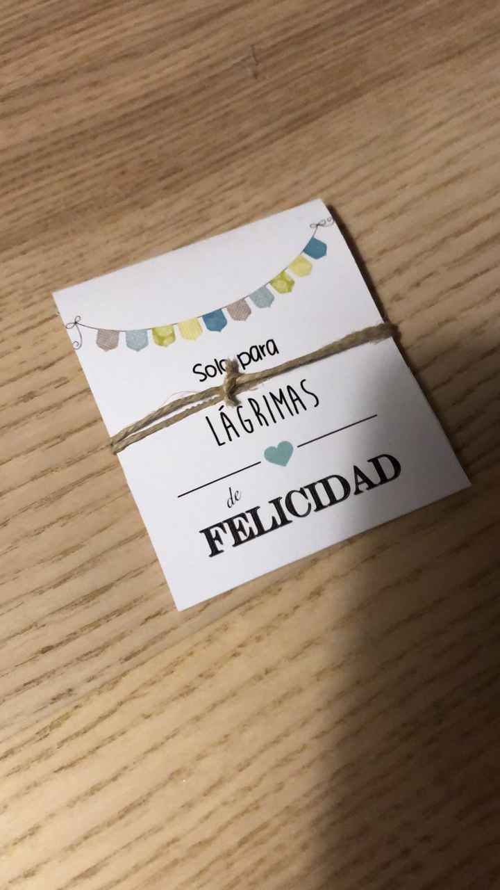 Pañuelo lagrimas de felicidad - 1