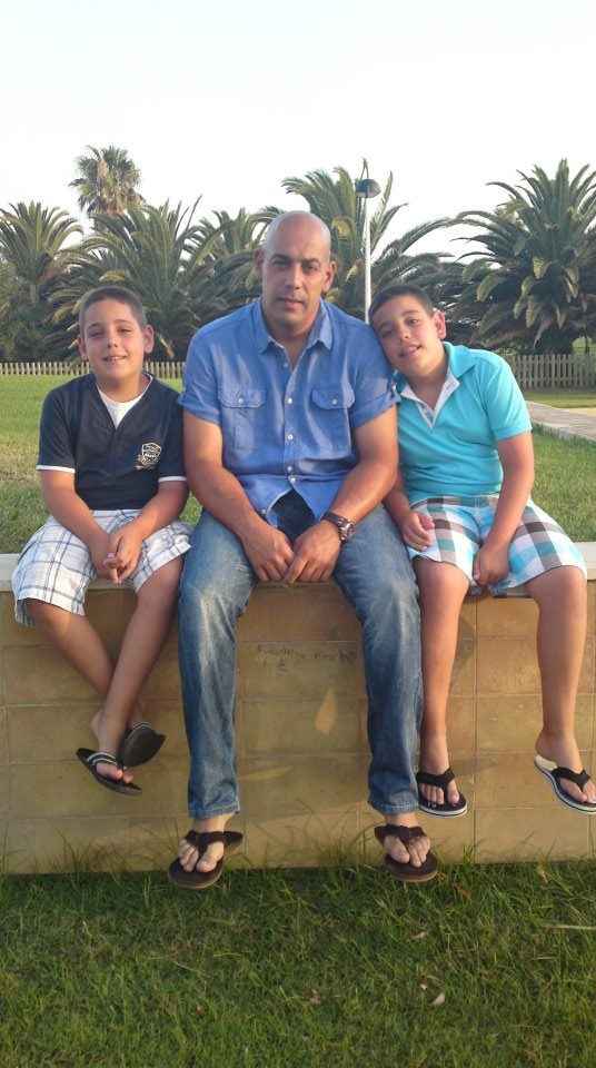 MI HERMANA MI CUÑADO Y MIS SOBRINOS