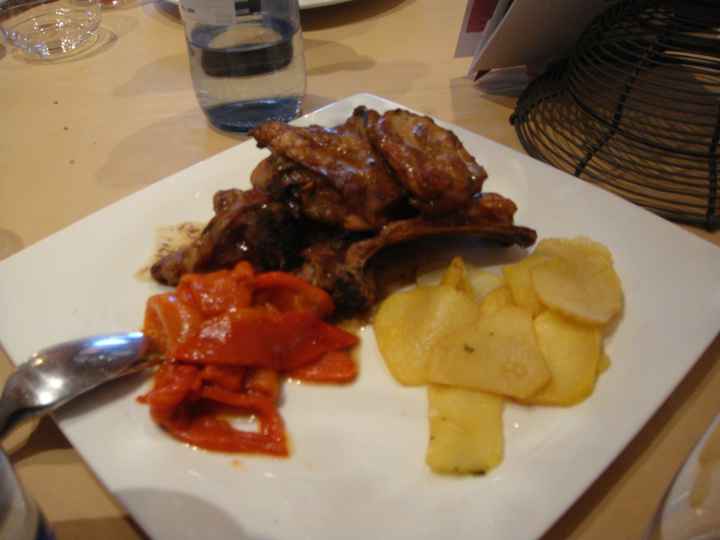 Lechazo de León asado al horno 