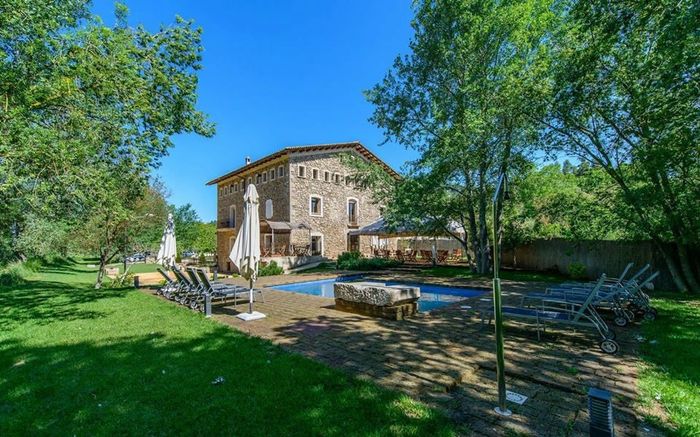 Moli zona piscina