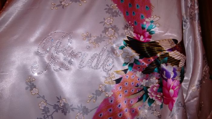 Bata con letras "Bride" 2