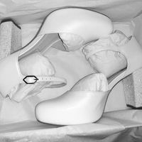 Me enseñais vuestros zapatos? - 1