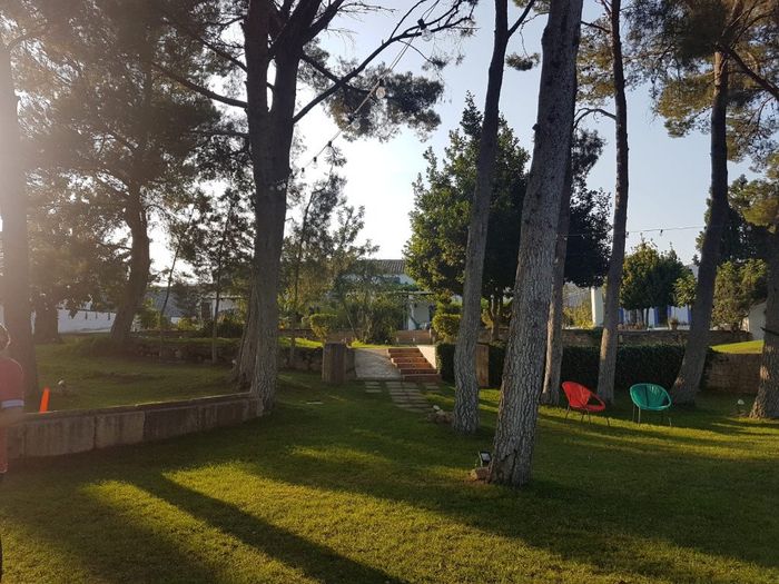 Vistas desde el jardin hacia la masia