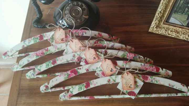 Perchas damas de honor - 1
