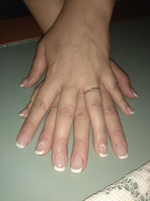 Manicura y pedicura realizada. - 2
