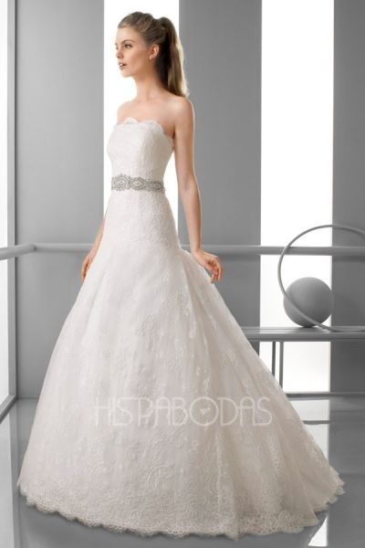Peinados para este vestido.....