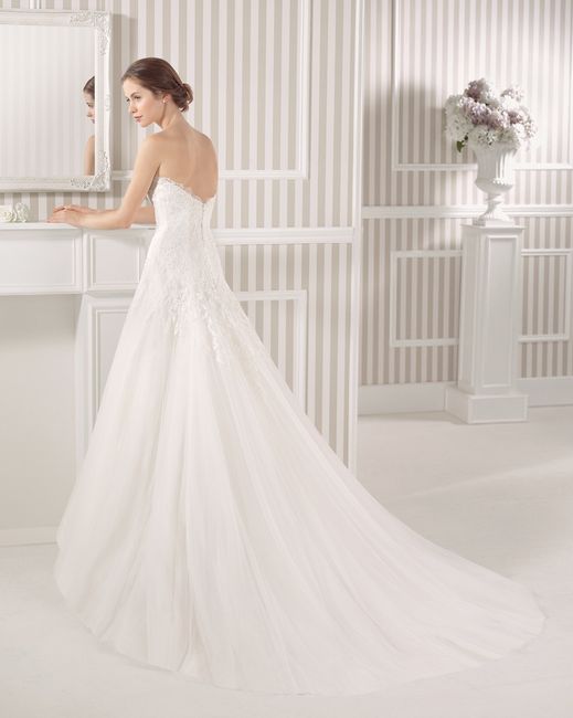 Duda con 2 vestidos - 2