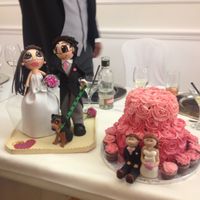 Nuestra tarta y muñecos de boda!