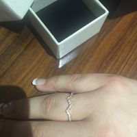 Pongamos todas nuestro anillo de compromiso - 1