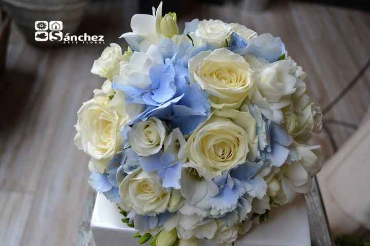 Ayuda!! elegir ramo novia azul - 1