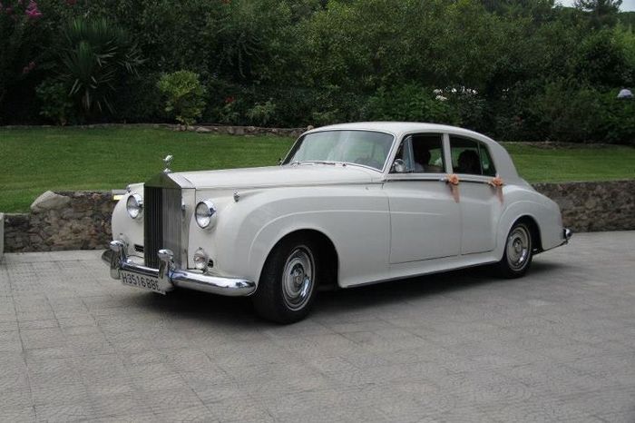 Roll Royce silver cloud 2: El regalo de bodas que me hizo el que ya es mi marido. IV