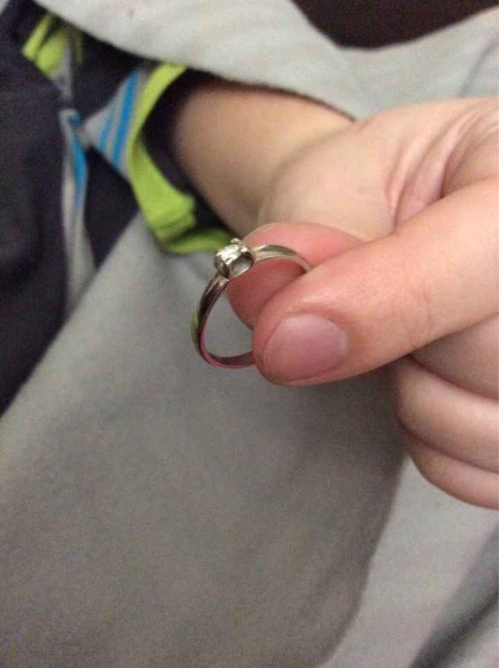 Mi anillo de compromiso - 1