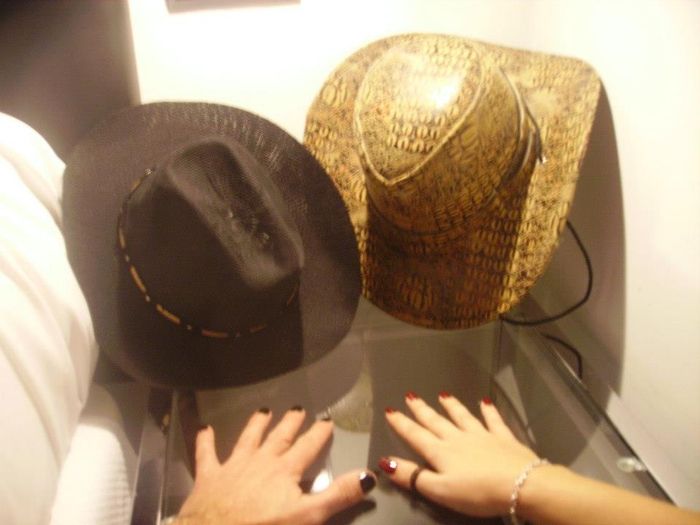 NOSOTROS