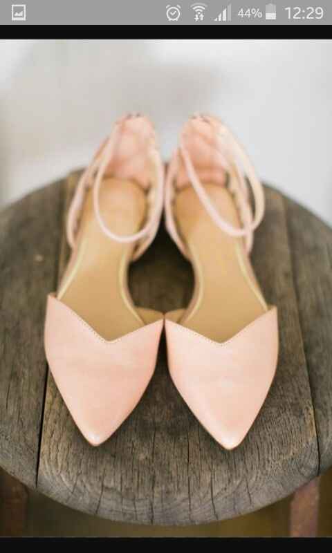 ¿donde puedo encontrar estos zapatos? - 1