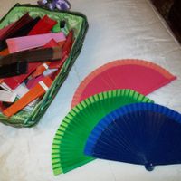 Abanicos para las invitadas