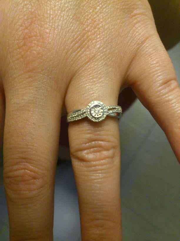 Mi anillo de compromiso.