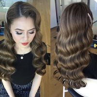 Este moño bajo... ¡FANTÁSTICO para mi look! - 1