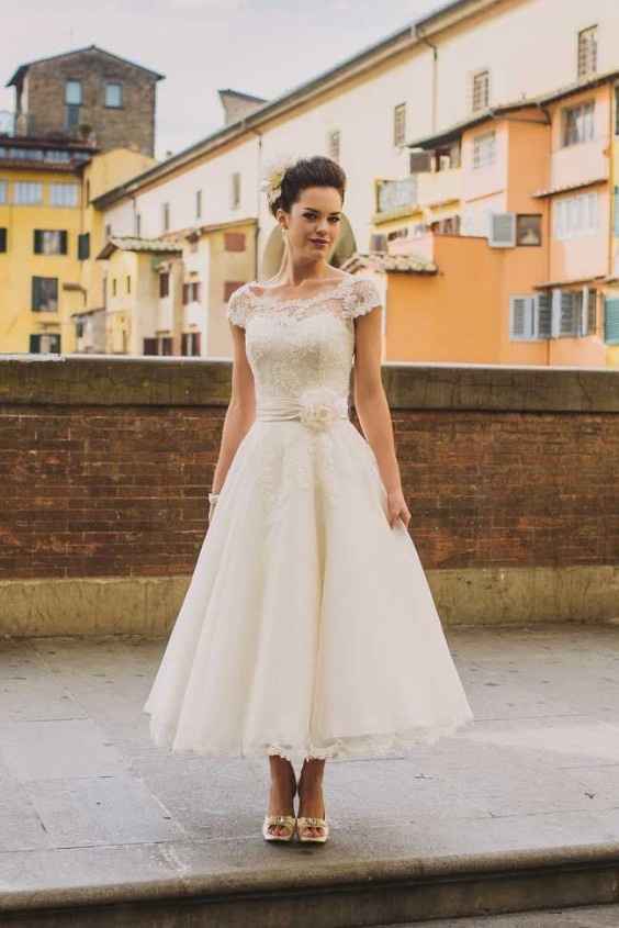 9. Top 10 vestidos cortos para novia 