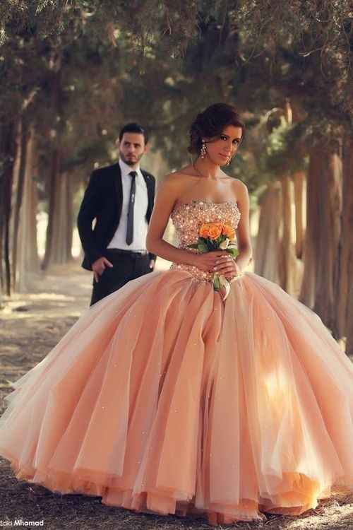 Vestidos de novia con color