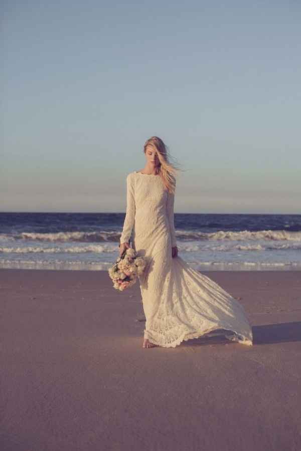 5. novias en la playa 