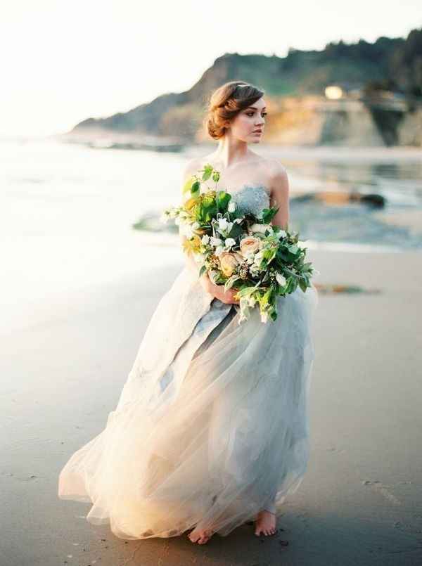 6. novias en la playa 