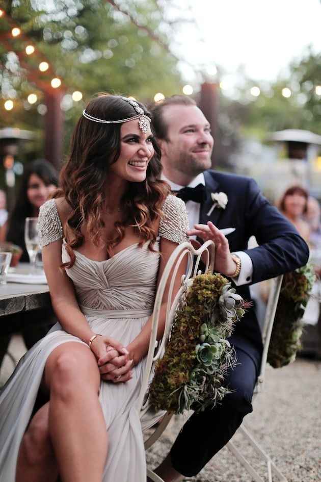 Traje o vestido de la pareja 