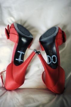 Bodas de colores: rojo. 6