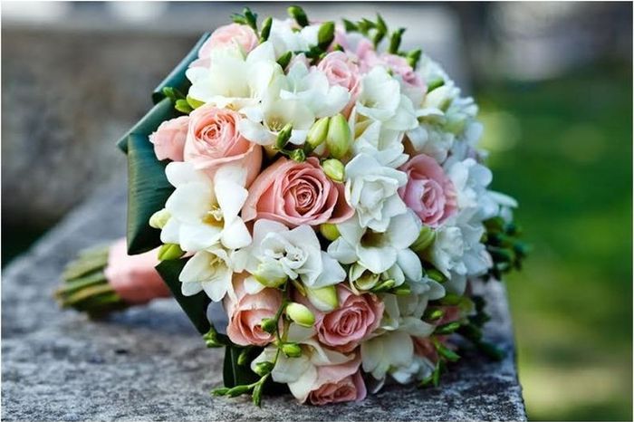 un ramo de flores