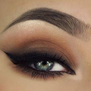 Ojos ahumado