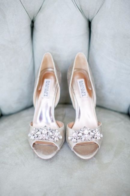 Los zapatos 
