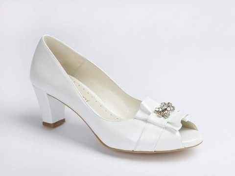 Ayuda, que zapatos os gustan mas? - 2
