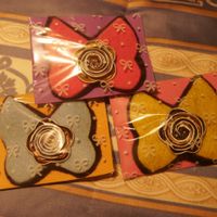 broches