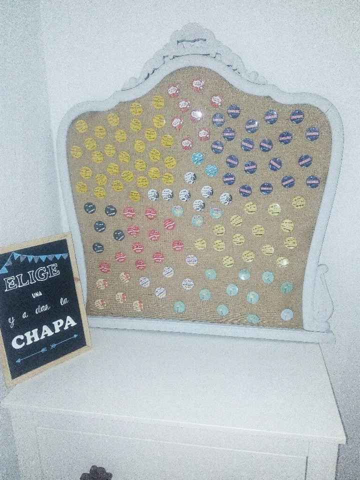 Soporte y cartel para las chapas - 1