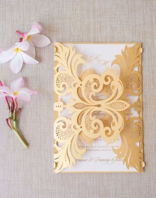 Invitaciones doradas