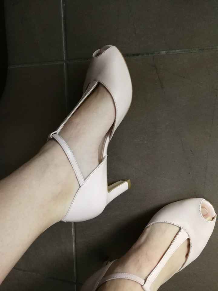 Zapatos: cuál de los dos. - 1