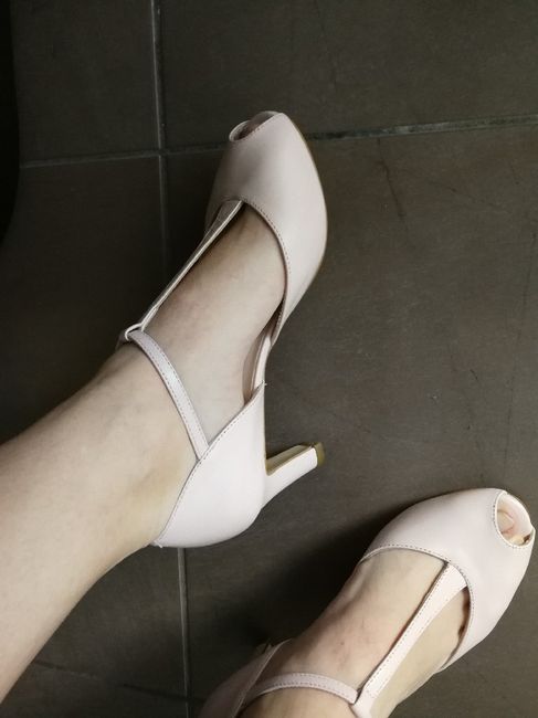 Zapatos: cuál de los dos. - 1