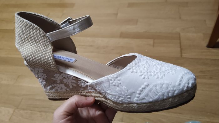 Zapatos cómodos o deportivas arregladas 3