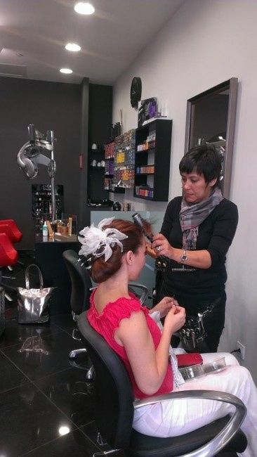 Maqullaje y Peluqueria SALÓN CUTTING ESSENCE