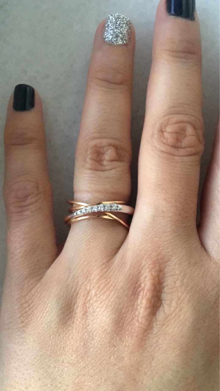 Chicas! Me enseñáis vuestros anillos? - 1