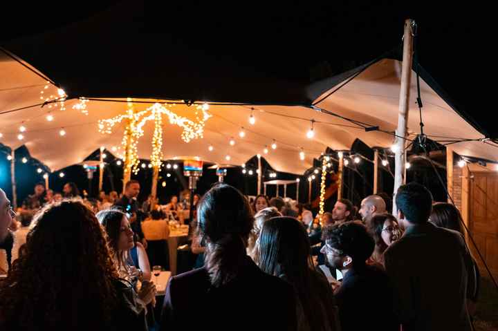 Nos encantó los leds que pusieron en la carpa!