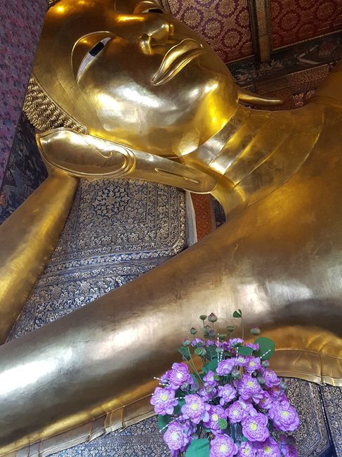 Buda reclinado Wat