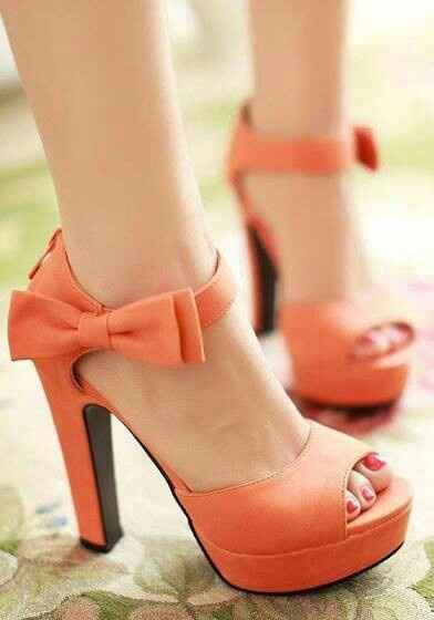 Zapatos para el vestido de la firma - 1