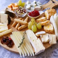 Mesa de quesos y embutidos - 2