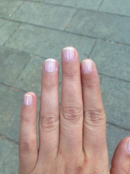Uñas con esmalte permanente