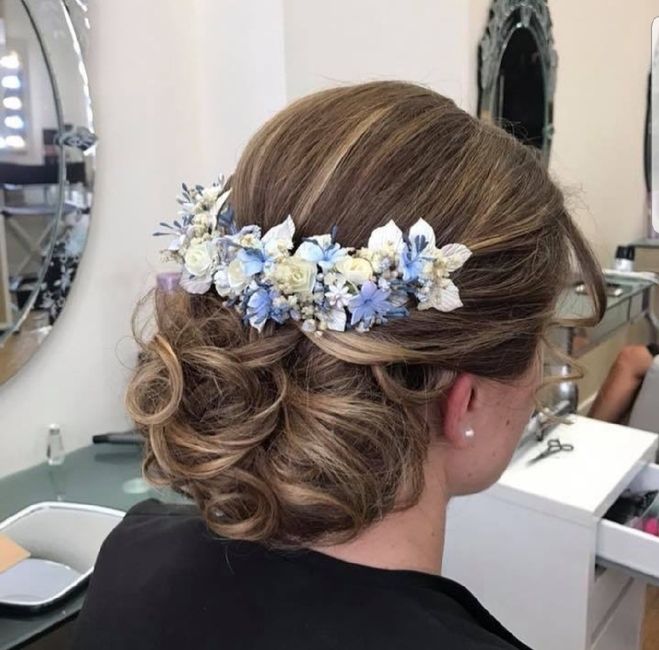 Dilema de Jaki ¿peinado con flores o bridal? 1