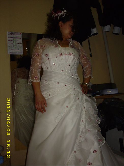 Mi vestido con mis toques personales.