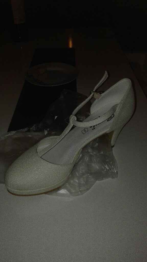 Miss zapatitoos - 1