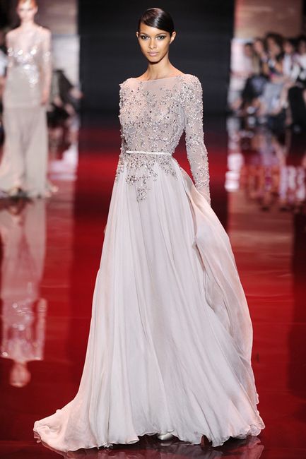 Vestidos asequibles del estilo de Paolo Sebastian, Elie Saab y Zuhair Murad. 3