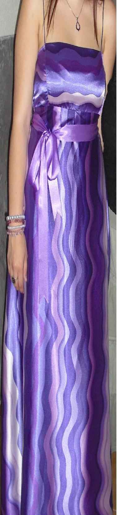 Vestido morado talla 40