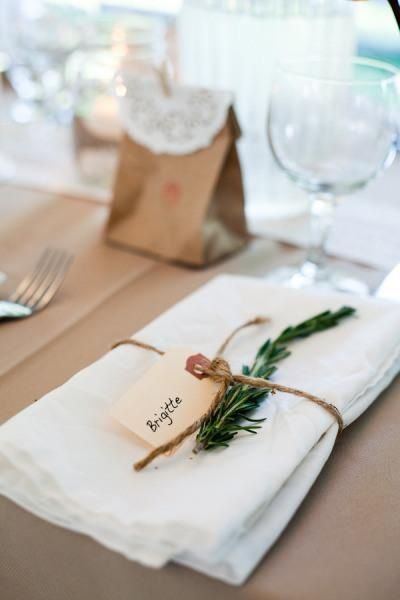 5. Decorar las servilletas para tu boda